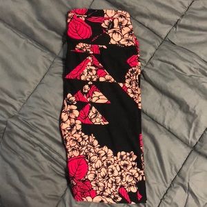 OS Lularoe leggings